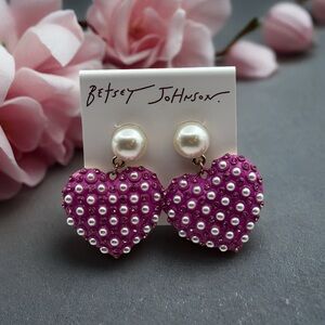 New BETSEY JOHNSON Pink Heart Shape Drop Earrings With Pearl Accents NWT